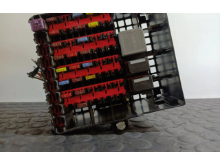 Блок предохранителей 8V5T14A005GJD Ford Fiesta