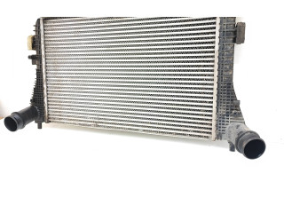 Интеркулер 1K0145803BM, 1K0121251DM Volkswagen Caddy