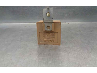 Блок предохранителей MD332124 Mitsubishi Space Wagon