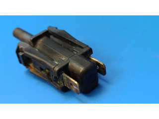 Передний датчик открытия / закрытия двери (крыло)