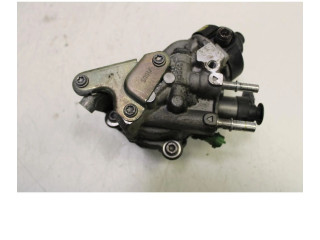 Топливный насос BOSCH Renault Clio IV K9K B6