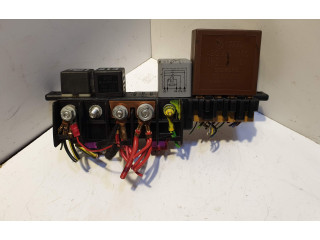 Pojistková skříňka 8L0941822A, 4B0955531C Audi A6 S6 C5 4B 2000