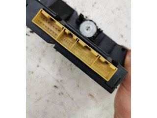 Блок управления климат-контролем    Audi TT Mk1