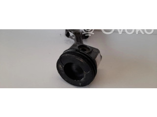 Поршень с шатуном Nissan Almera Tino