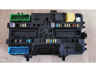 Pojistková skříňka 13268286 Opel Zafira B 2010