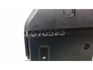 Замок задней крышки