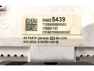 Панель приборов 84025439 Chevrolet Camaro