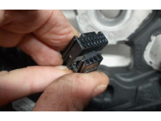 Руль Dacia Sandero III  2020 -  года 015240532, 484007828R      