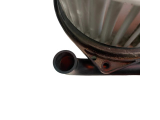 Вентилятор печки Mitsubishi L200