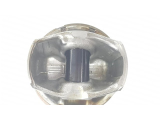 Píst 1627402880, 1151CB   Peugeot 208  pro benzínový motor 1.2  