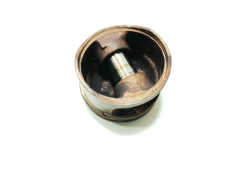  Поршень B 5252 FS   Volvo S70  V70  V70 XC  