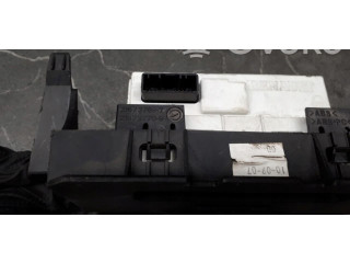 Дисплей    8200380298   Renault Clio II