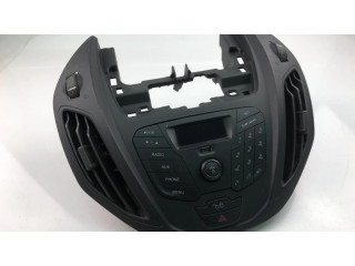 Радио/ проигрыватель CD/DVD / навигация