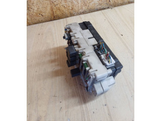 Блок предохранителей MR537990, G8C227MB Mitsubishi Galant