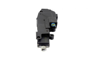 Zámek zadních dveří 335424   Land Rover Freelander 1998