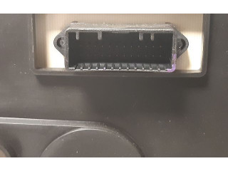 Панель приборов 403002205619   Dacia Logan I       