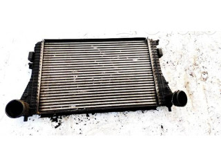 Интеркулер  1K0145803A, B5896   Volkswagen Touran I 