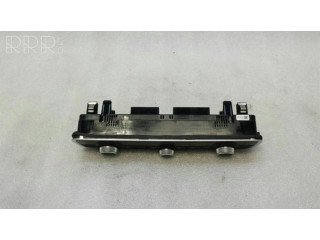 Блок управления климат-контролем 8V0820043   Audi A3 S3 8V