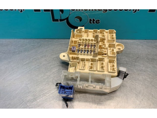 Блок предохранителей  NIETAANWEZIG, NIETAANWEZIG   Lexus IS 200-300    