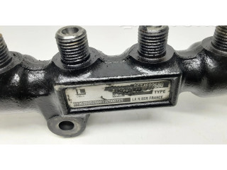 Топливная рампа 9655465480   Volvo V50  