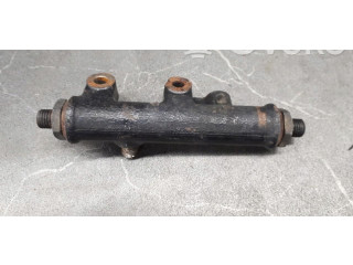 Топливная рампа 4R8Q-9C066-AE Jaguar XF X250