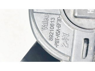 Передняя противотуманная фара