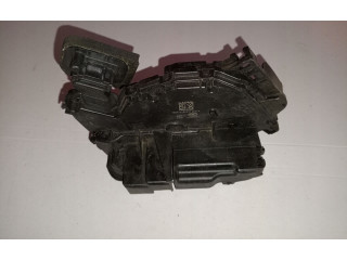 Замок багажника     Volkswagen Golf VII 2013 - 2019 года