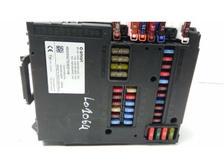 Блок предохранителей A4519006701, A4519001402 Smart ForTwo III C453