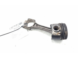 Поршень CLHA TŁOK + KORBOWÓD SZTUKA Skoda Octavia Mk3 (5E)