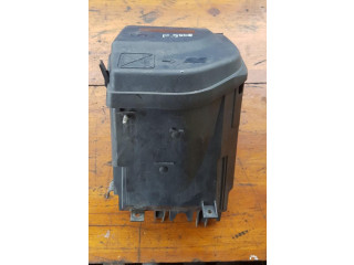 Pojistková skříňka 9658447380 Peugeot 5008 2013