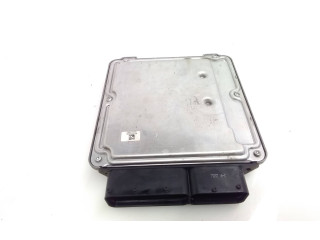 Řídící jednotka 03G906016HN, 0281012272   Volkswagen Caddy 2007