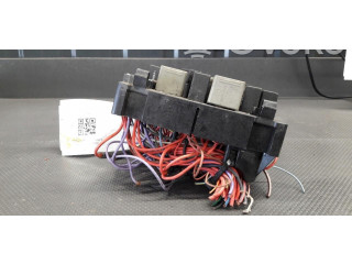 Блок предохранителей 5246582 Saab 9-5