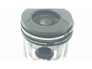 Píst 1455691, 1111AA Ford Focus pro naftový motor 1.6