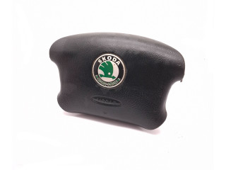 Подушка безопасности водителя 1U0880201K, 1329052A Skoda Octavia Mk1 (1U)