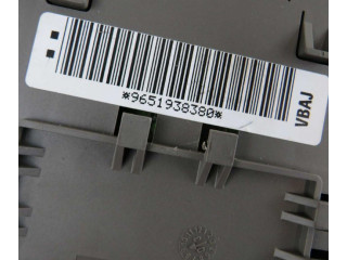 Блок предохранителей  9651938380   Fiat Ulysse    