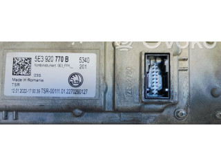 Панель приборов 5E3920770B Skoda Octavia Mk4