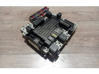 Блок предохранителей 8645729, 8688153   Volvo V70    