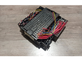 Блок предохранителей 8645729, 8688153   Volvo V70    