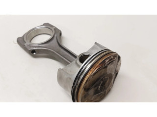 Píst 9A11031400R   Porsche Cayman 981  pro benzínový motor 3.4  