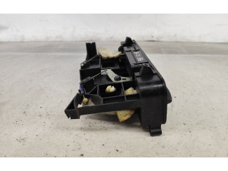 Блок управления климат-контролем Mitsubishi Colt