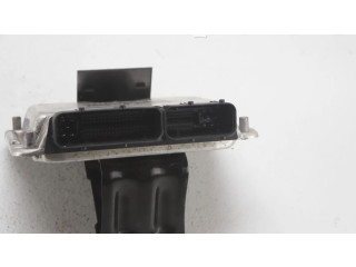 Řídící jednotka 06A906032R, 06A906032R Audi TT Mk1 2001