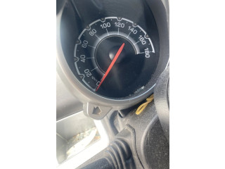 Панель приборов    Chevrolet Spark       