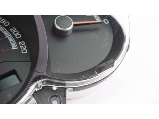 Přístrojová deska KIA Venga 2012 940041P431