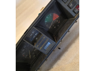 Přístrojová deska Volkswagen Transporter - Caravelle T3 1988 88471313