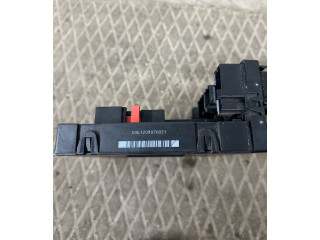 Блок комфорта 3C0937049AJ, 28107526 Skoda Octavia Mk2 (1Z)