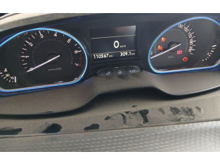 Панель приборов Peugeot 2008 I