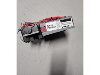 Блок предохранителей  9441585   Volvo XC90    