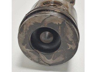 Píst 080310 Renault Megane II