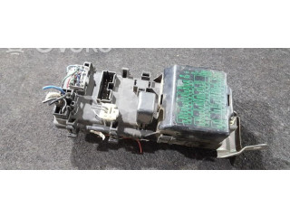 Блок предохранителей Mitsubishi Lancer