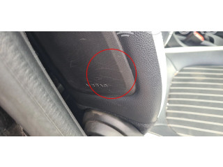 Подушка безопасности в сиденье    Renault Twingo III